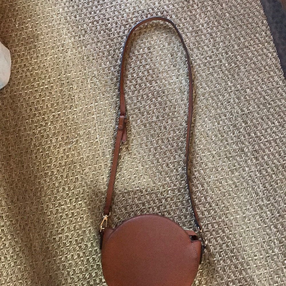 Crossbody purse